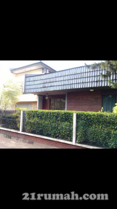 Di jual rumah di daerah delman indah, kondisi bagus, hadap selatan