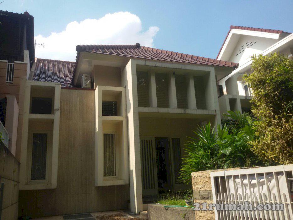 Rumah Modern Minimalis di perumahan elit Villa Puncak Tidar yang berhawa sejuk