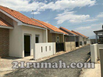Rumah minimalis modern di lokasi strategis