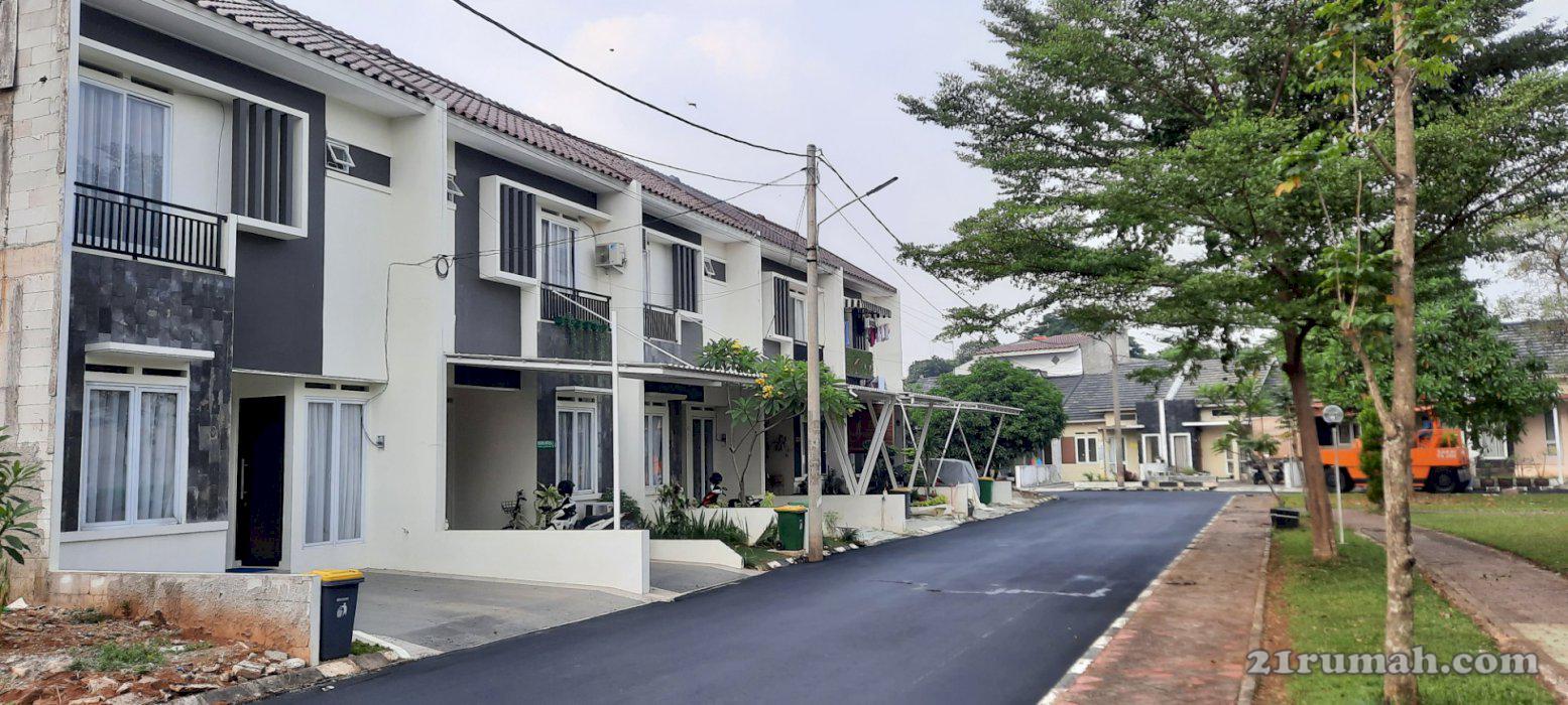 Rumah di pondok Cabe di dpn taman 700m2