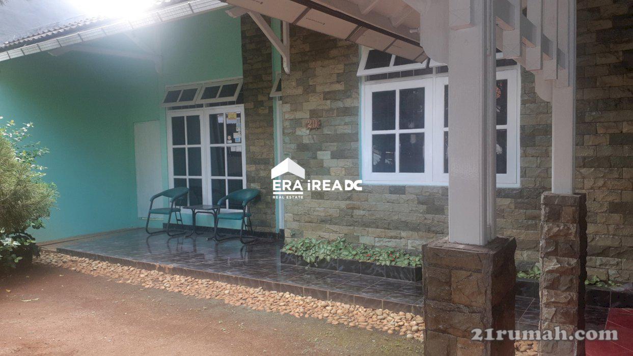 Rumah asri lahan luas di Menoreh Tengah Sampangan Semarang