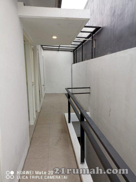 Rumah baru 2 lantai murah daerah tidar malang