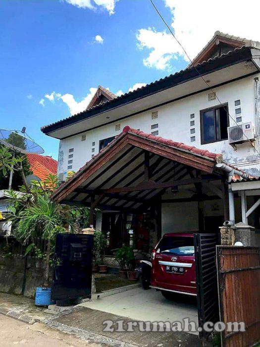 Quick sale house at Mertanadi Kerobokan housing complex