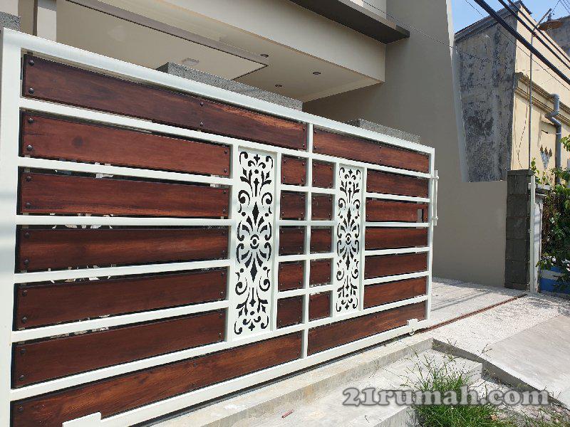 Rumah Townhouse di dekat Hwa Ind Blimbing 