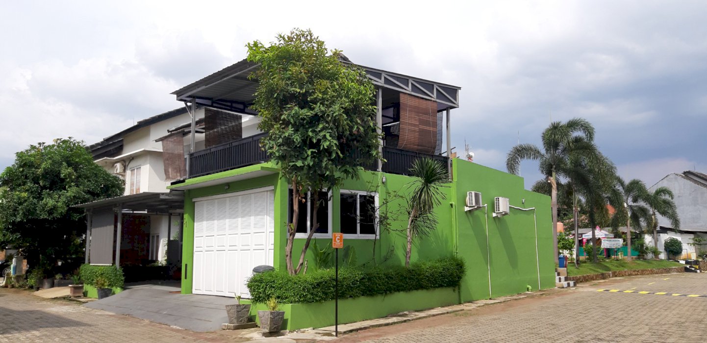 Jual rumah hoek legoso siap huni