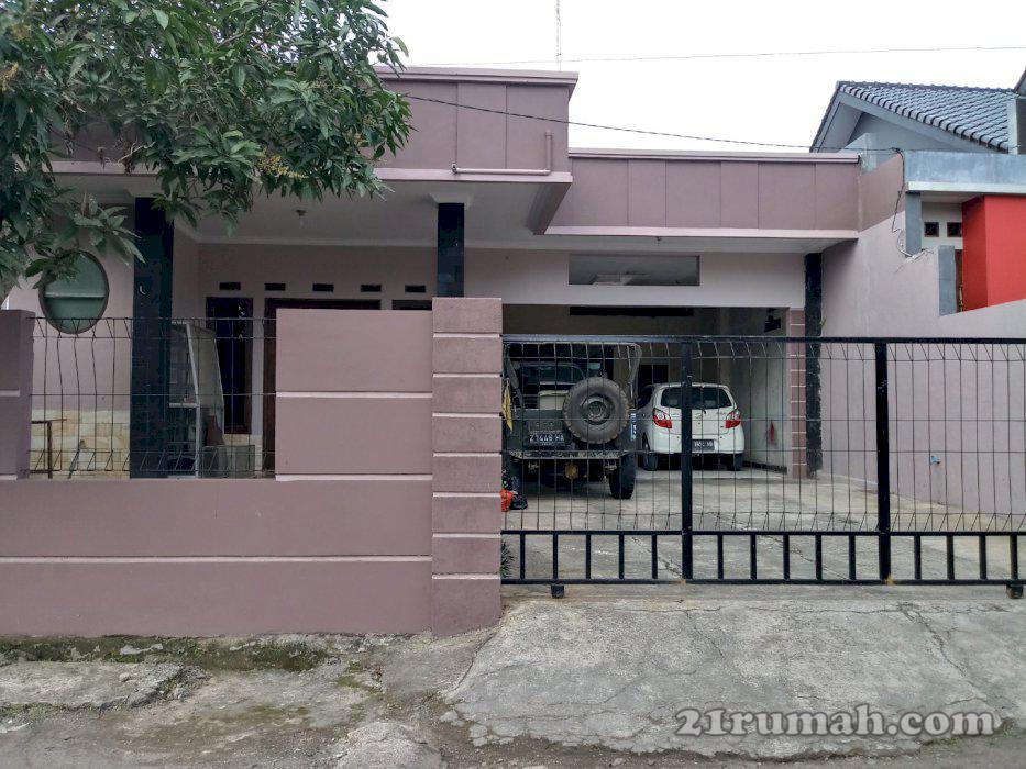 Dijual rumah di pusat kota dekat pasar dan pusat pemerintahan