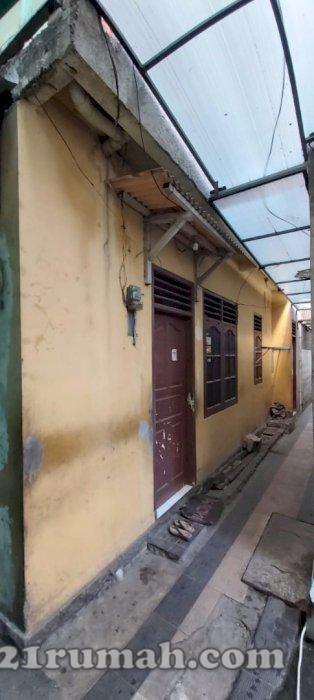 Di jual rumah pribadi 2 lantai full corr & kos strategis di pusat kota