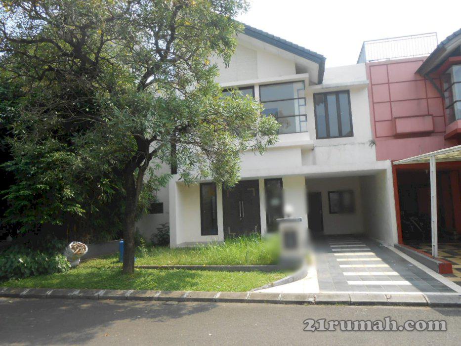 Rumah 2 Lt luas Serenade Lake Gading Serpong