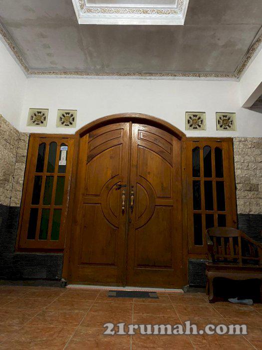 Rumah Lokasi Strategis Pusat Kota Cocok untuk Investasi