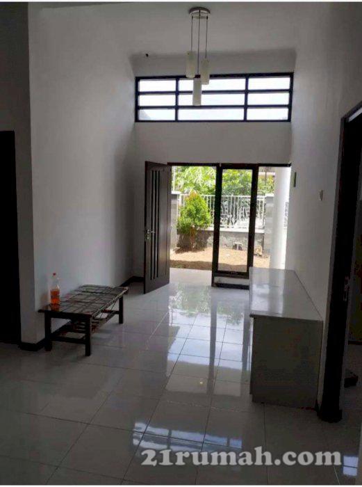 Rumah pribadi SHM sudah Renovasi LT 105 M2