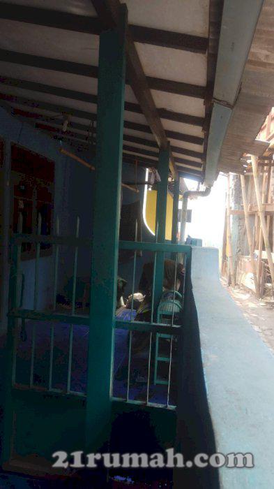 Dijual kontrakan 3 pintu plus warung