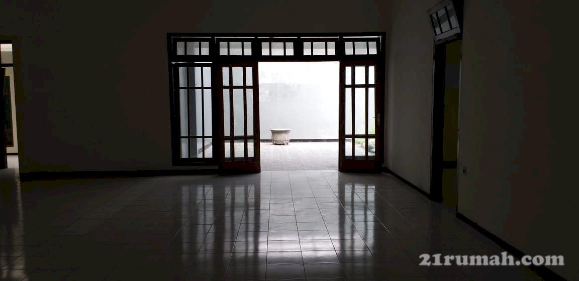 Rumah jual cepat di pusat kota Malang murah