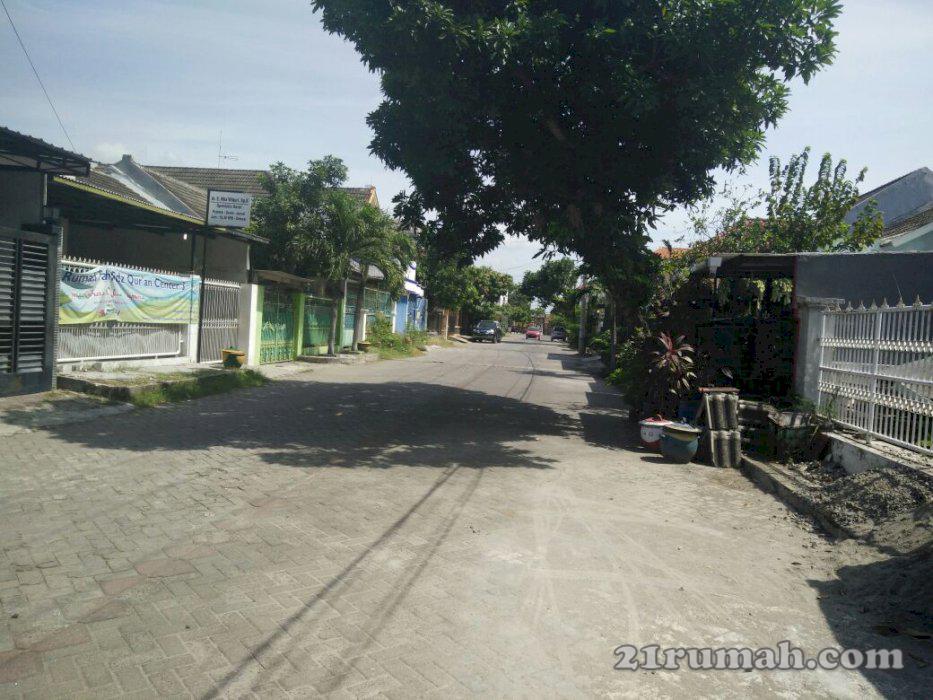 6_Dijual Rumah 2 Lantai di Puri Mojopahit, Mojokerto, Lokasi Tenang