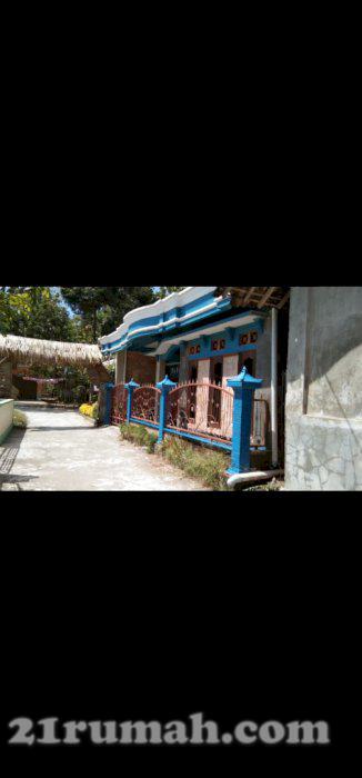 Rumah Bagus timur pasar Godean