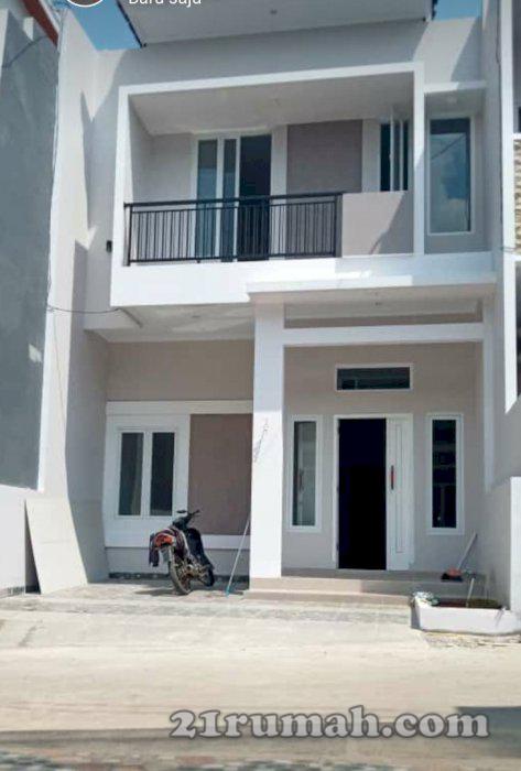 Rumah baru siap huni dalam cluster 