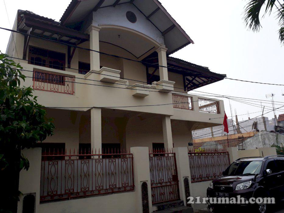 Rumah 2 Lantai Siap Huni Lokasi Strategis di Jatikramat