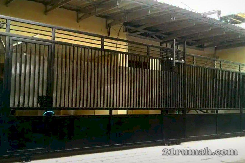 Rumah 3 Lantai Besar dan Nyaman Tinggal / Usaha di Jatinegara bebas banjir 