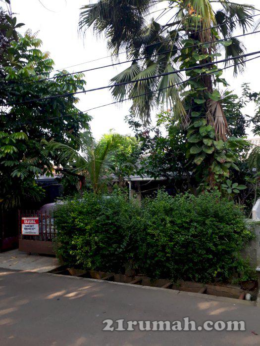 Rumah asri luas 5 menit akses tol tanah kusir