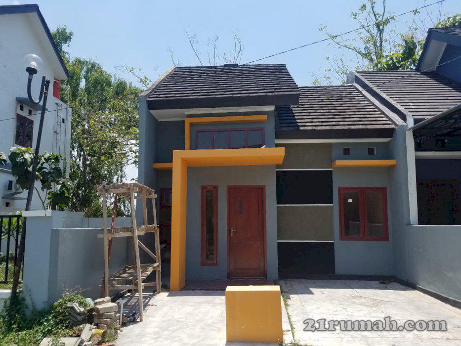 rumah bagus dengan fasilitias perum lengkap