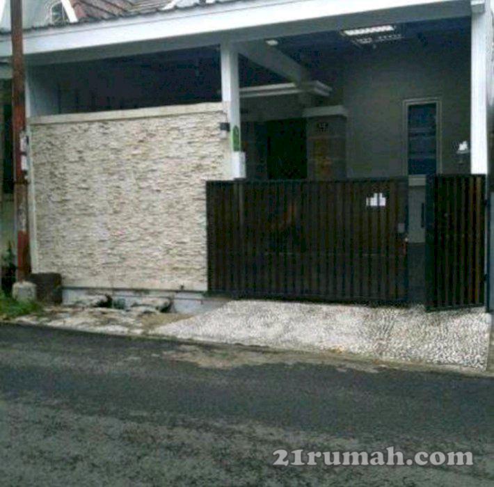 Rumah 72 di Taman Victoria Sentul City