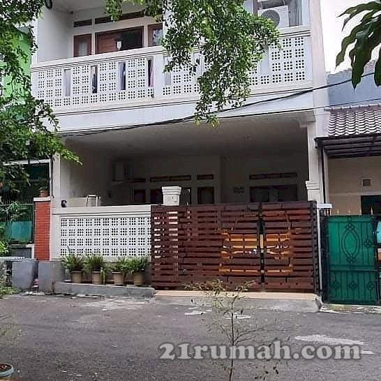 Rumah Murah 2 Lantai Dekat Stasiun Depok
