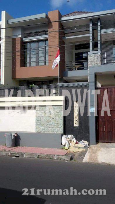 Rumah mewah jalan Gadung dekat Polda puri raharja