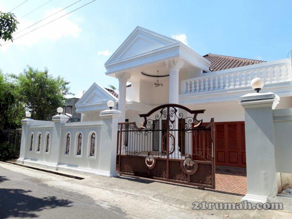 Rumah mewah dijual dekat pusat kota