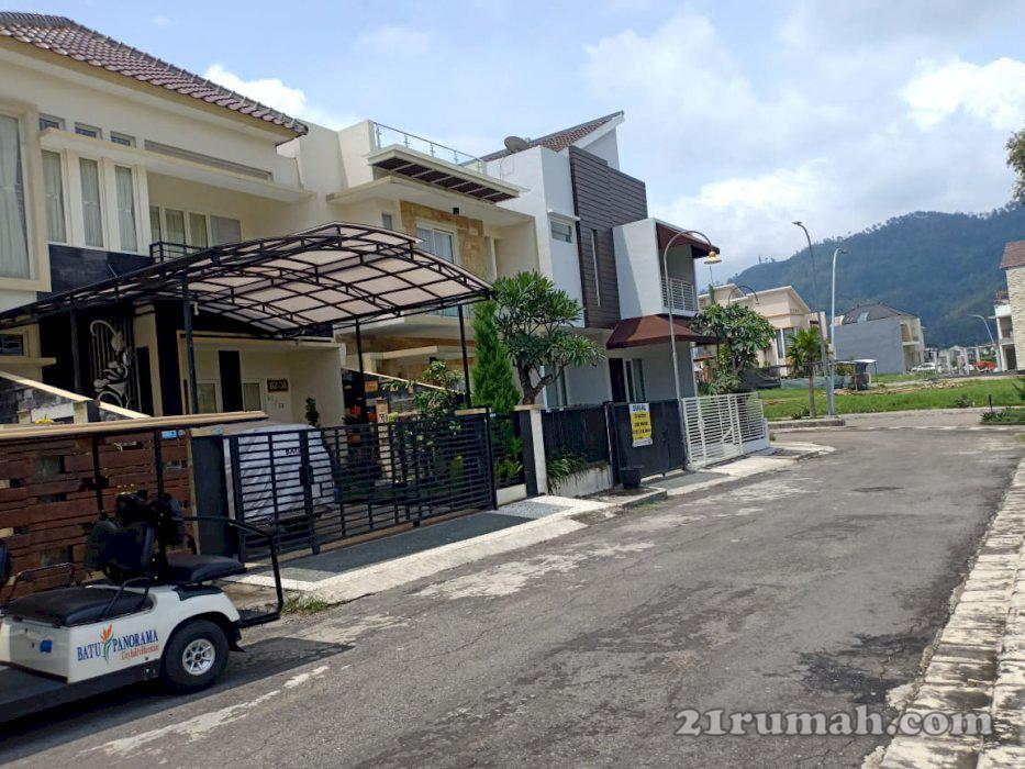 rumah mewah full furnish di kota malang