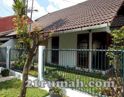 Rumah Nyaman dan Asri di Pasar Minggu