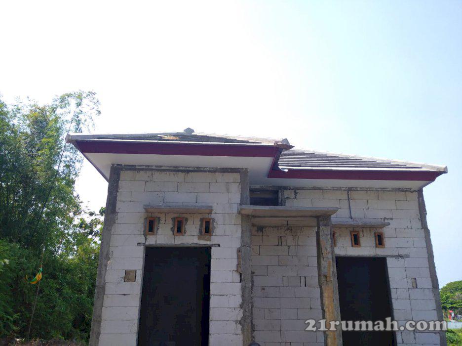 rumah lt 1 fasilitas PAM dan carport serta lokasi strategis