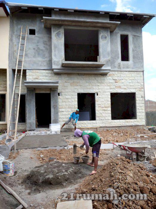 rumah lt 2 desain modern minilamis, yuk segera di keep karena unit sisa sedikit