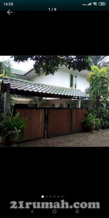 Rumah dg Halaman luas murah di jagakarsa