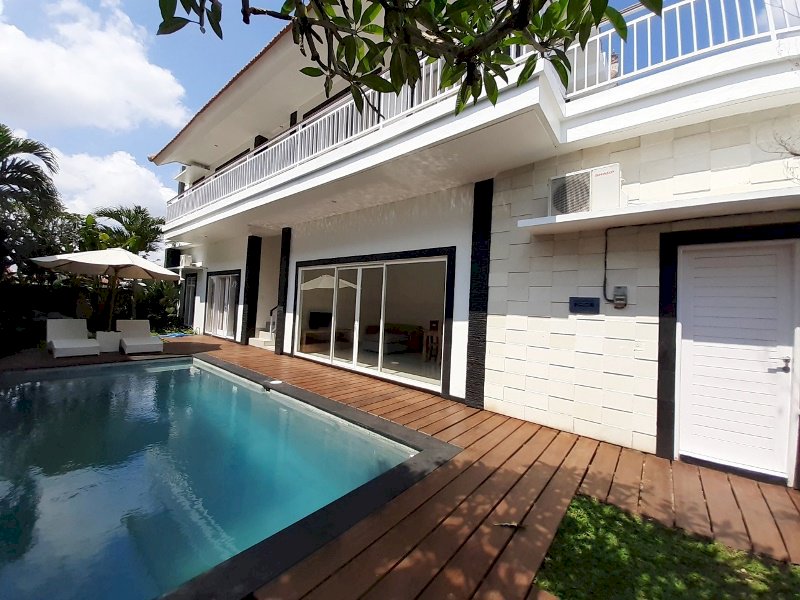 Two Levels Villa in Bumbak - Umalas