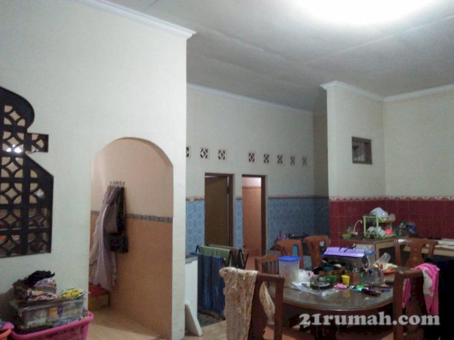 Rumah mewah dijual di Jln. Paris Km 9