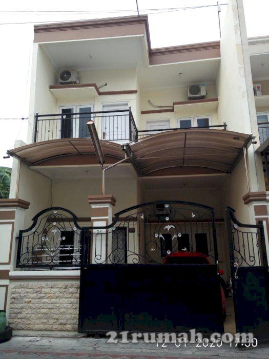 Rumah Nyaman Mulyosari-Surabaya, Dekat Jalan Raya