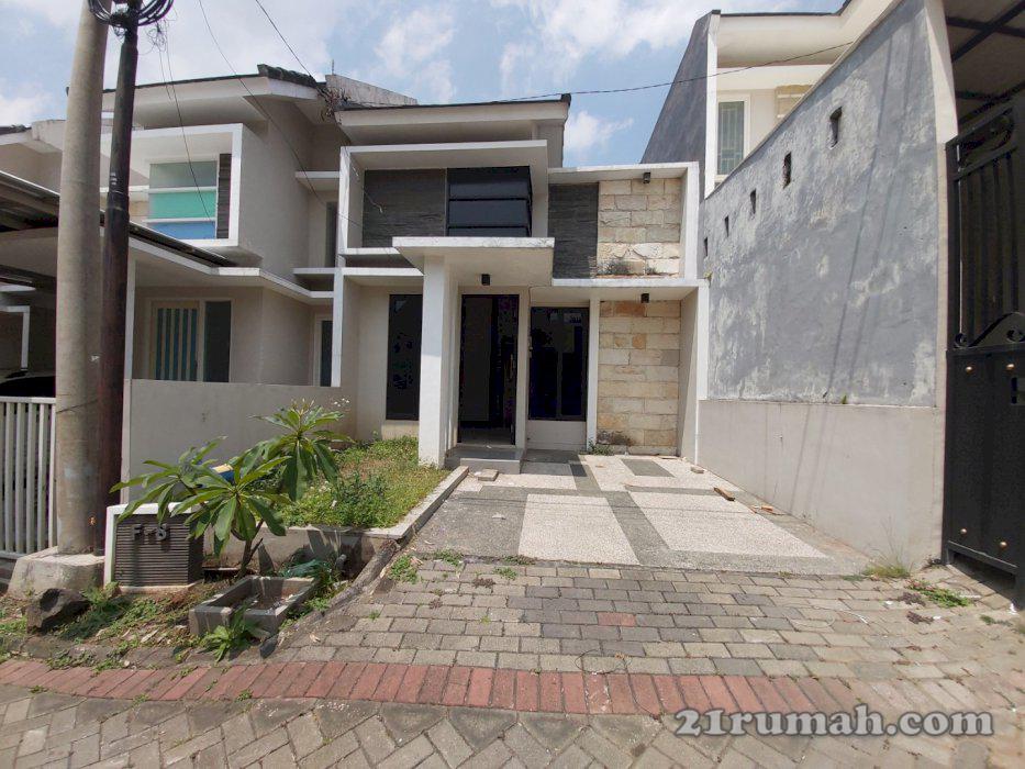 Rumah Cantik di Perumahan yang Nyaman Villa Dieng Residence dekat ke Pusat Kota