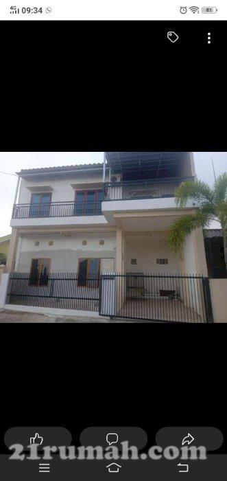Dijual cepat rumah dua lantai lokasi strategis