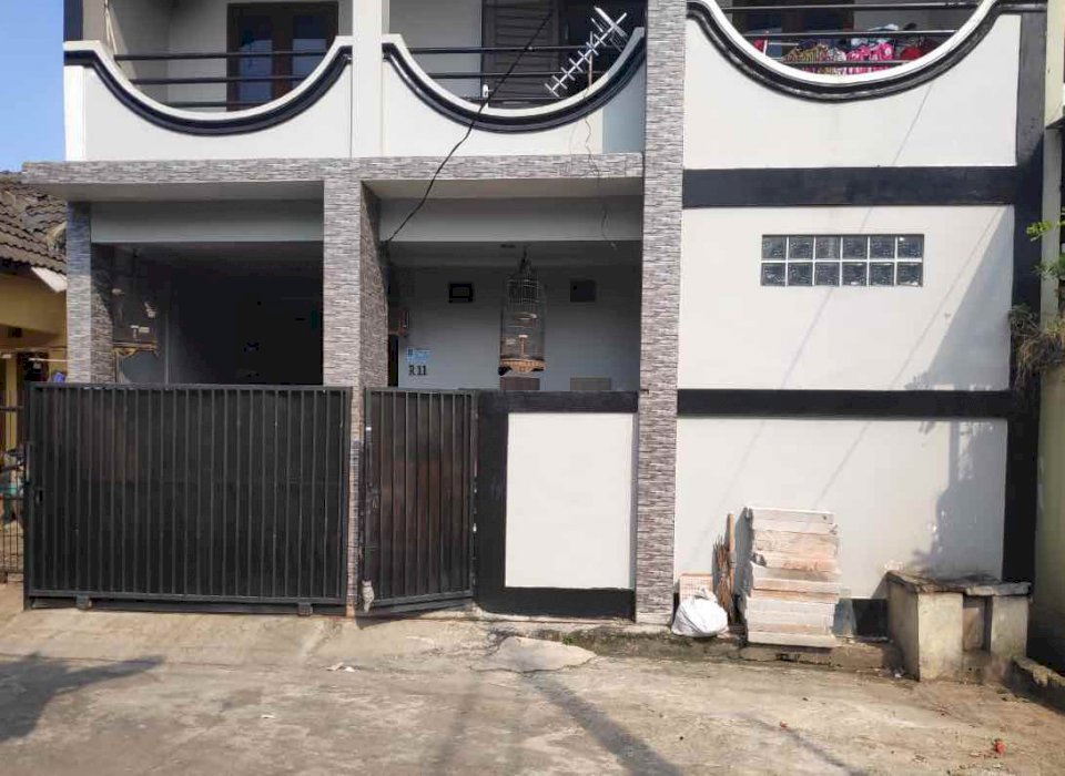 Rumah Ciledug dalam Perumahan Lokasi Strategis