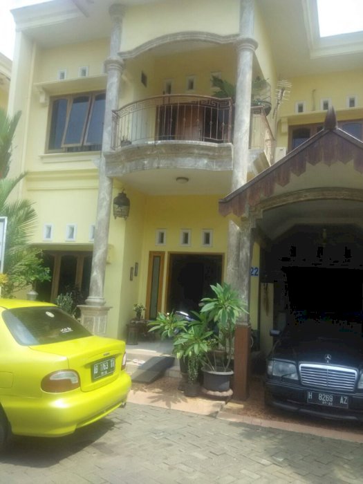 Rumah bagus di villa durian banyumanik semarang