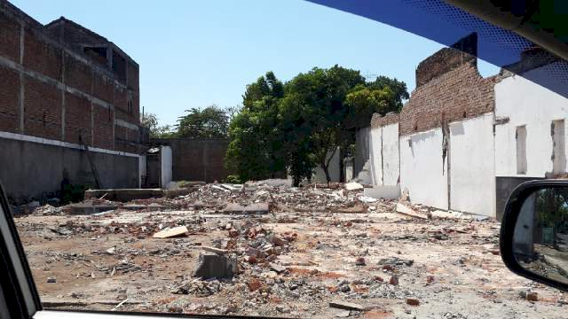 Jual tanah di Raya Jambangan Surabaya HANYA 6.4 juta/mÂ² MURAH POOLL