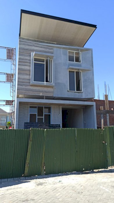 Jual rumah minimalis baru gress di Grand Island Pakuwon City Surabaya