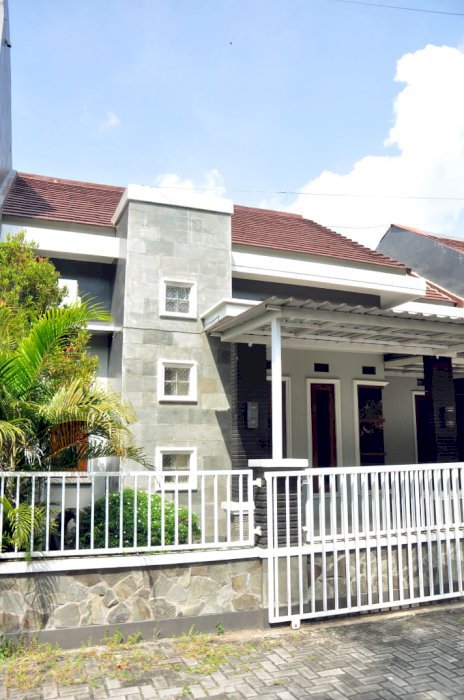 Rumah minimalis murah dalam perumahan