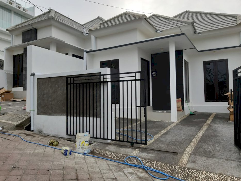 Rumah baru 107 m2. Goa Betel Tmn Griya Jimbaran hrg 775 jt nego