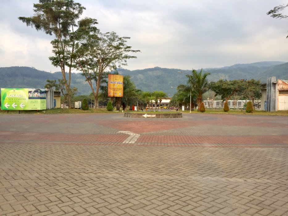 Di jjual  rumah type 55/ 98  cluster Cendana