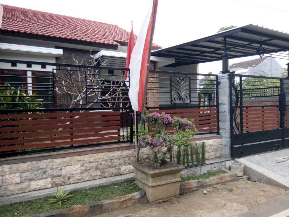 Rumah Unik Kota malang desain Bali