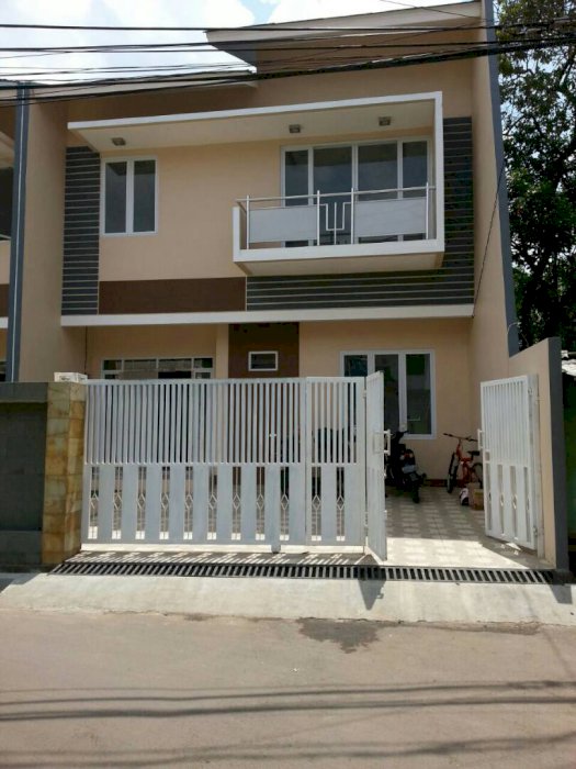 Rumah 2 Lantai Siap Huni di Tanjung Barat TB Simatupang