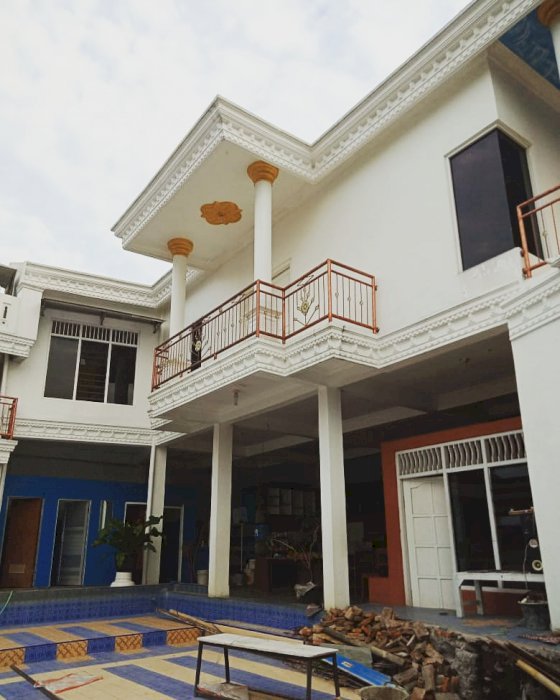 Rumah bagus murah pinggir jalan