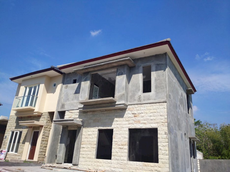 rumah lt 2 dengan lokasi strategis dipusat kota Pati