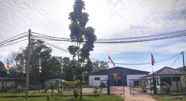 LAHAN BERISI GEDUNG SIAP PAKAI DI DALAM KAWASAN INDUSTRI