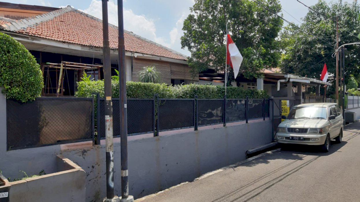 Dijual rumah second di komplek Pusri Petukangan Utara